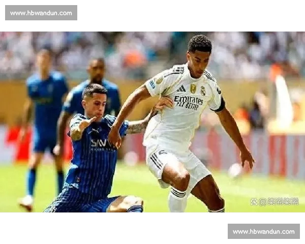 德比赢球！赫伊森父子鸣笛与皇马球迷共庆